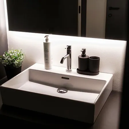 Appartement Shadows Of - By Myhomeincomo *