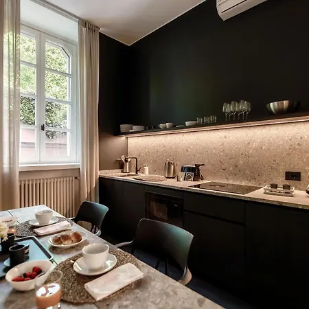 Appartement Shadows Of - By Myhomeincomo Como